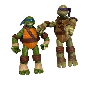 Ninja Turtles set of two Leonardo and Donatello Action Figures 2012